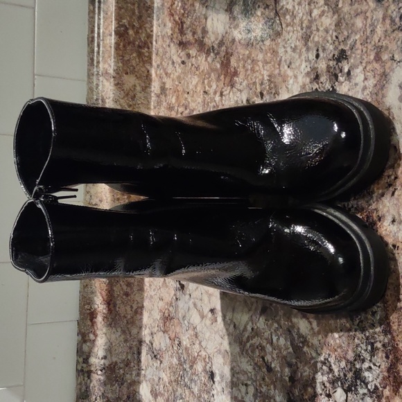 Steve Madden Vintage Patent Leather Ankle Boots - Picture 4 of 10
